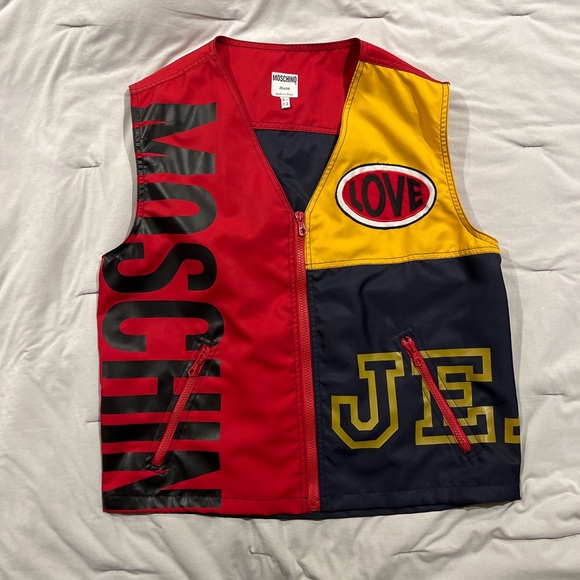 Moschino vest. Men’s size US32. Made in Italy - Picture 4 of 4